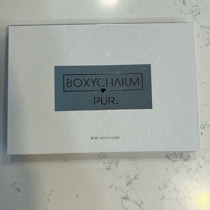 Boxy Charm x PUR eyeshadow palette